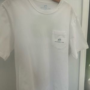 Southern Tide t-shirt